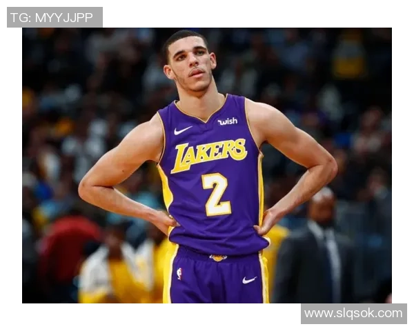 鲍尔与福克斯精彩对决集锦展现篮球技巧与激情碰撞